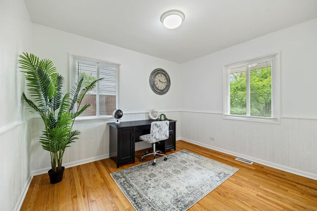 2619 Alexander Street, Homewood, IL 60430