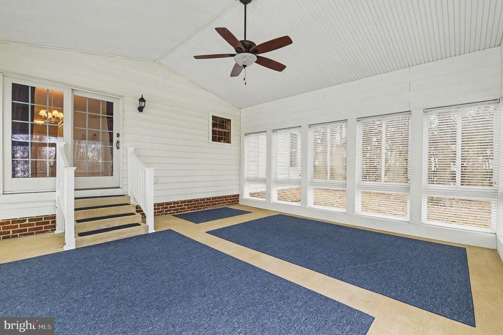 Image 20 of property listing at 1645 TIMBER SUMMIT DR, Westminster, MD 21157