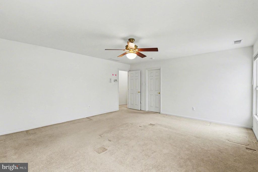 Image 27 of property listing at 1645 TIMBER SUMMIT DR, Westminster, MD 21157