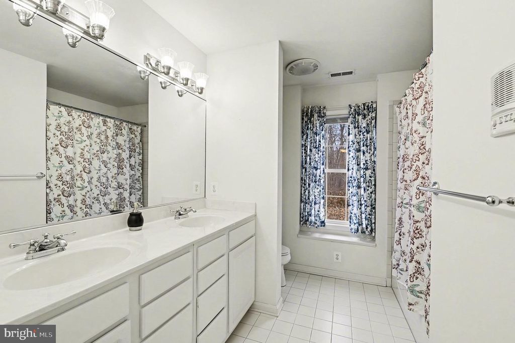 Image 30 of property listing at 1645 TIMBER SUMMIT DR, Westminster, MD 21157