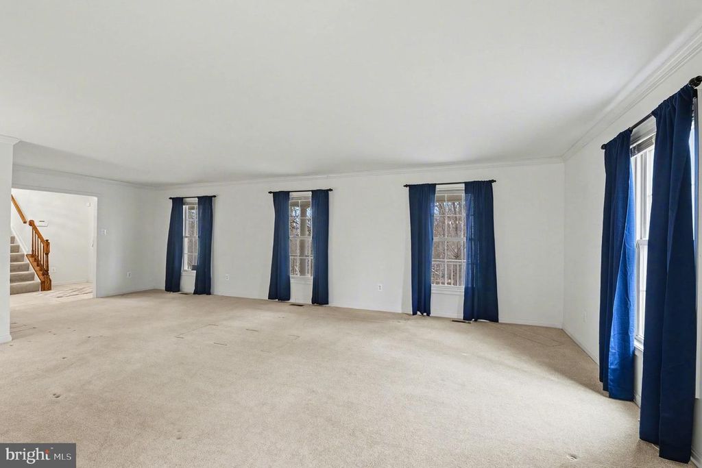 Image 7 of property listing at 1645 TIMBER SUMMIT DR, Westminster, MD 21157
