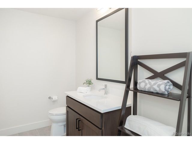 400 Baker Dr TE103, Winter Park, CO 80482