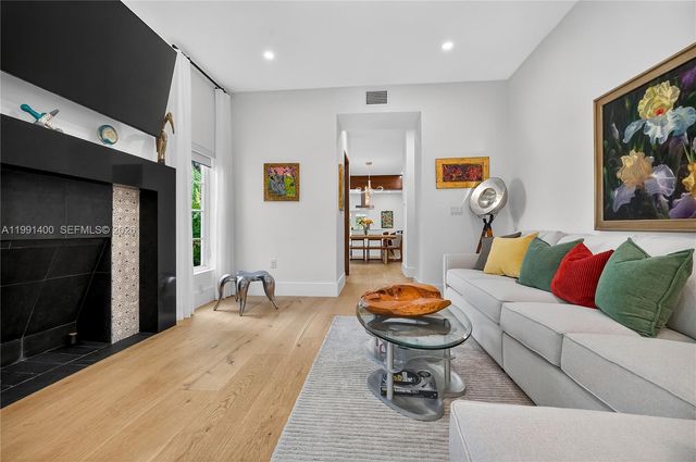 1109 Almeria Ave, Coral Gables, FL 33134