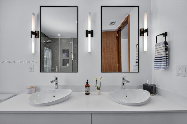 1109 Almeria Ave, Coral Gables, FL 33134