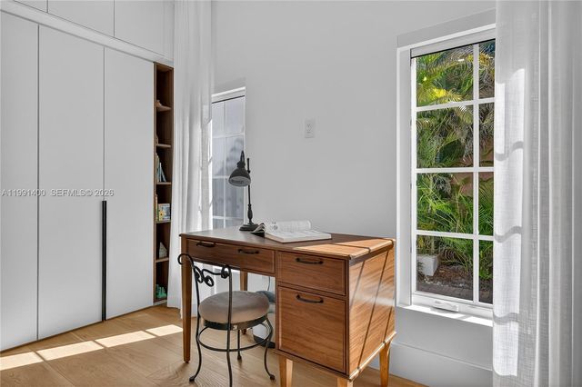 1109 Almeria Ave, Coral Gables, FL 33134