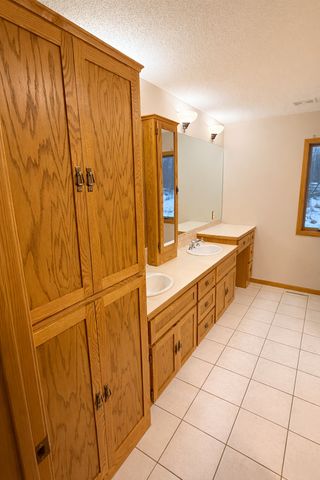 7661 208th Street N, Forest Lake, MN 55025