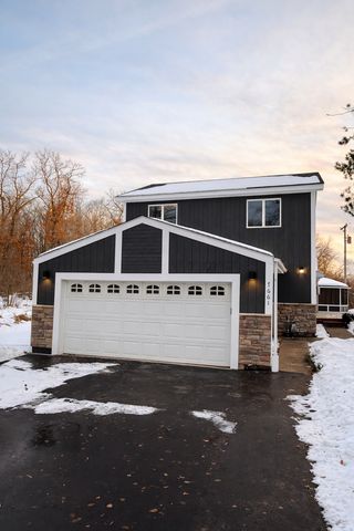 7661 208th Street N, Forest Lake, MN 55025