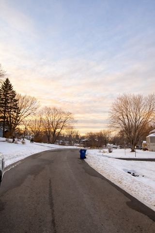 7661 208th Street N, Forest Lake, MN 55025