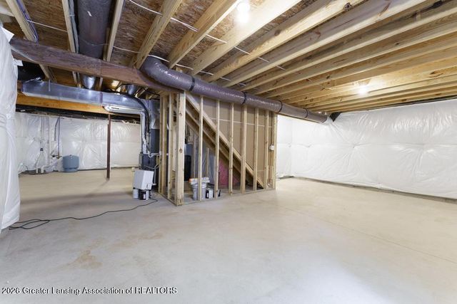 15317 Sherwood Lane, Lansing, MI 48906
