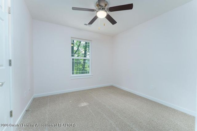 15317 Sherwood Lane, Lansing, MI 48906