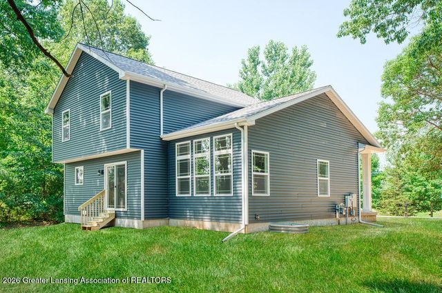 15317 Sherwood Lane, Lansing, MI 48906