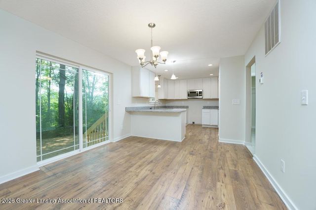 15317 Sherwood Lane, Lansing, MI 48906