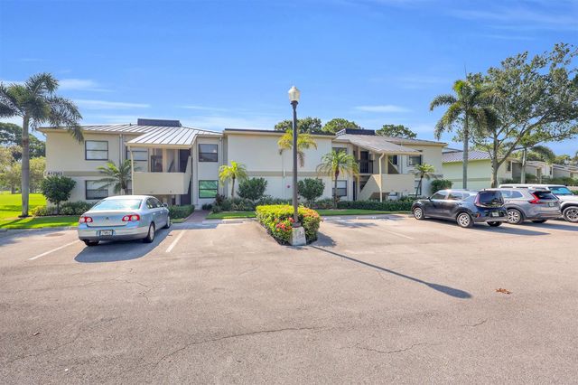 12962 Briarlake Drive 202, West Palm Beach, FL 33418