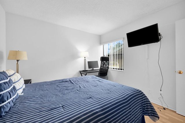 12962 Briarlake Drive 202, West Palm Beach, FL 33418