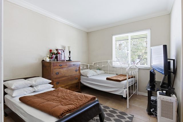 423 Foresta Terrace, West Palm Beach, FL 33415