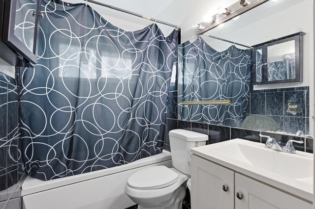 423 Foresta Terrace, West Palm Beach, FL 33415