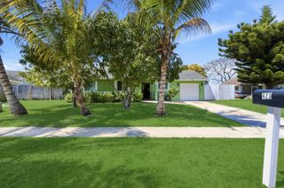 423 Foresta Terrace, West Palm Beach, FL 33415