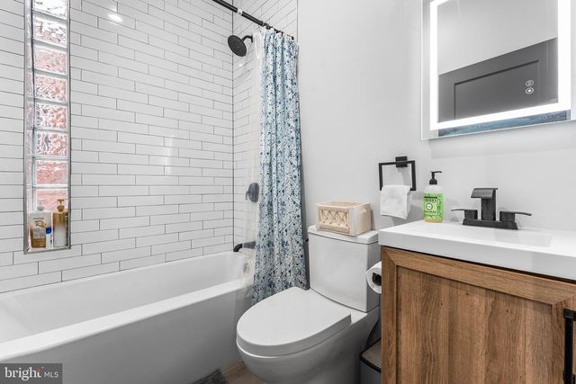 2030 S 22ND ST, Philadelphia, PA 19145