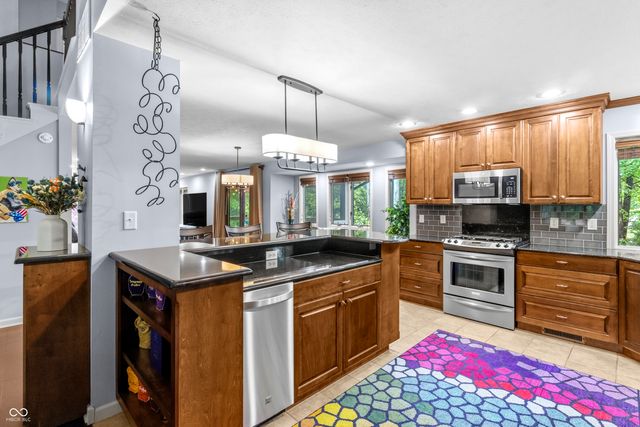 1122 Bitterwood Court, Columbus, IN 47201