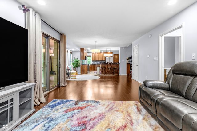 1122 Bitterwood Court, Columbus, IN 47201