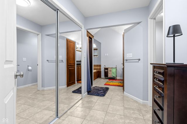 1122 Bitterwood Court, Columbus, IN 47201