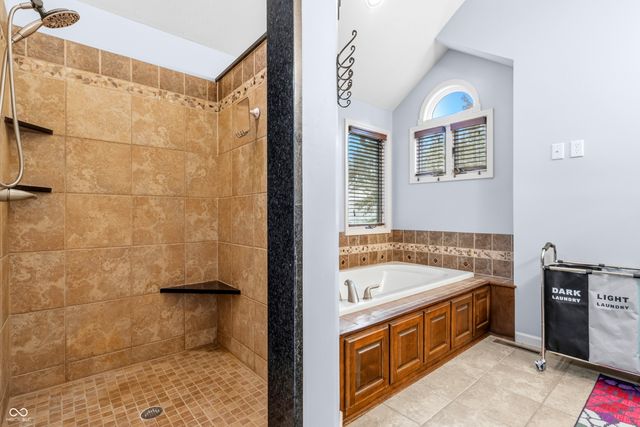 1122 Bitterwood Court, Columbus, IN 47201