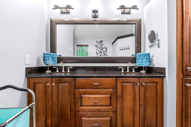 1122 Bitterwood Court, Columbus, IN 47201