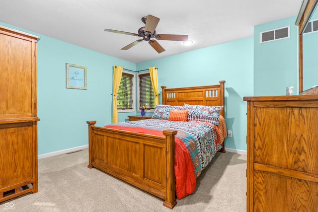 1122 Bitterwood Court, Columbus, IN 47201