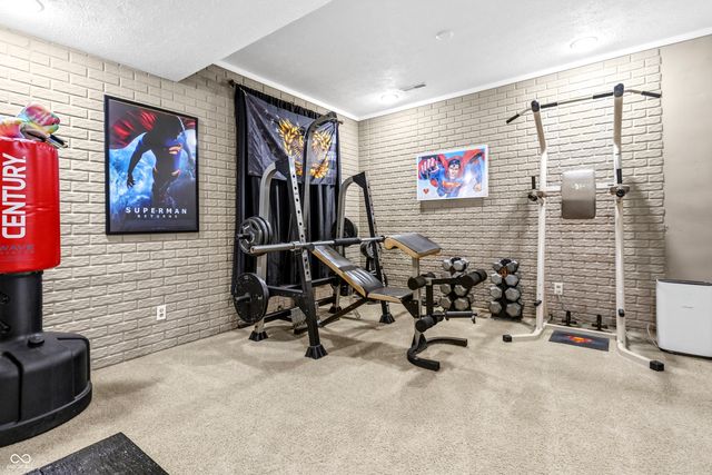 1122 Bitterwood Court, Columbus, IN 47201
