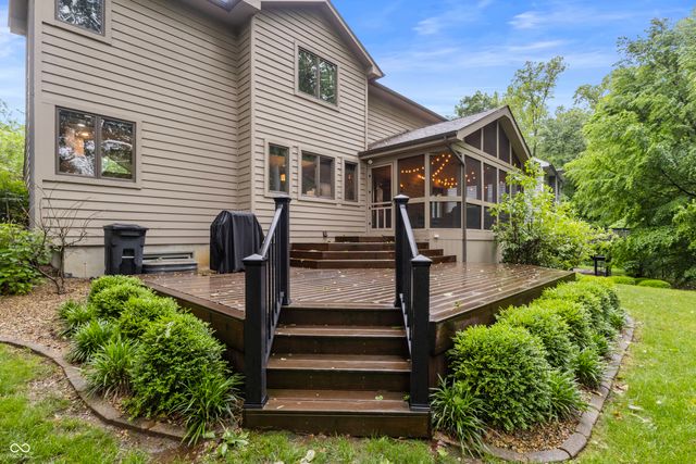 1122 Bitterwood Court, Columbus, IN 47201