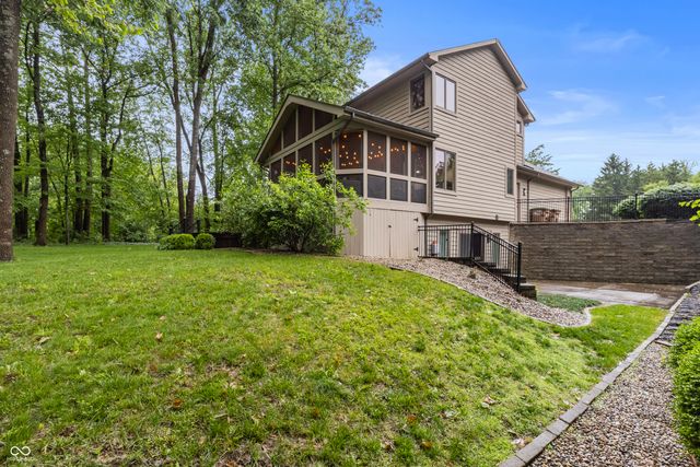 1122 Bitterwood Court, Columbus, IN 47201