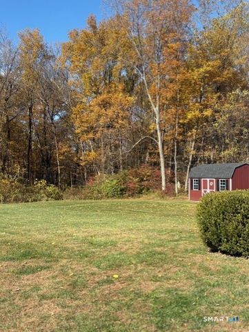 15 Mulberry Lane, New Milford, CT 06776