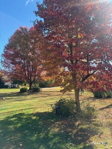 15 Mulberry Lane, New Milford, CT 06776