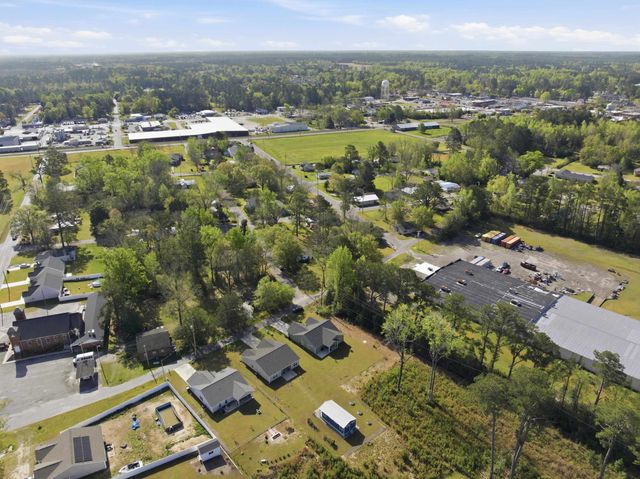 4787 Canal St., Loris, SC 29569