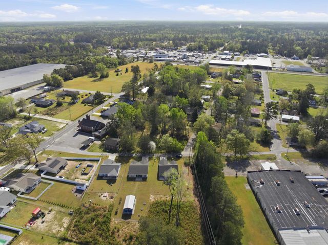 4787 Canal St., Loris, SC 29569