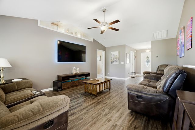 4787 Canal St., Loris, SC 29569