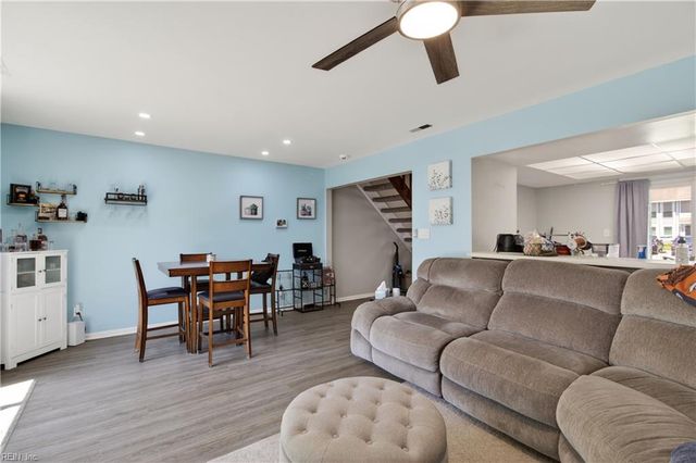 3611 Chase CT, Virginia Beach, VA 23462