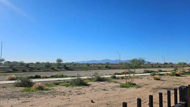 15579 W HACKAMORE Drive, Surprise, AZ 85387