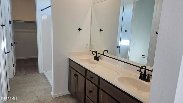 15579 W HACKAMORE Drive, Surprise, AZ 85387