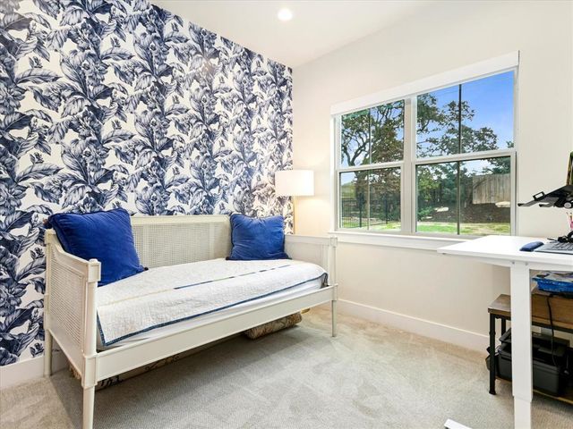 170 Bunker Ranch BLVD 16, Dripping Springs, TX 78620