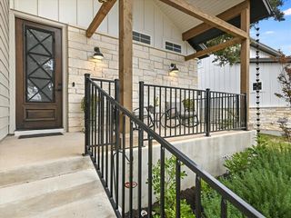 170 Bunker Ranch BLVD 16, Dripping Springs, TX 78620