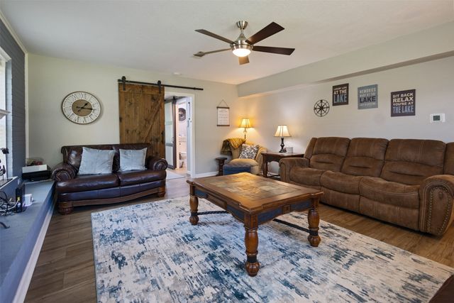 164 Arrowhead Street, Mabank, TX 75156