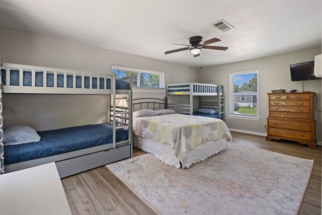 164 Arrowhead Street, Mabank, TX 75156