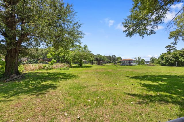 164 Arrowhead Street, Mabank, TX 75156