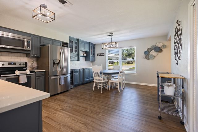 164 Arrowhead Street, Mabank, TX 75156