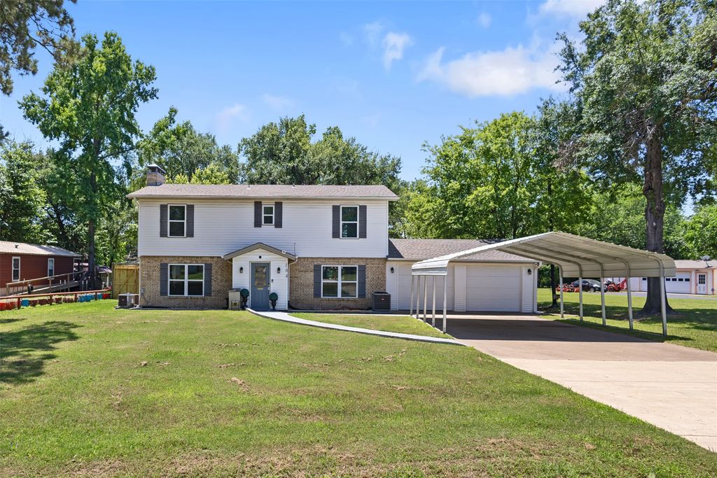 164 Arrowhead Street, Mabank, TX 75156
