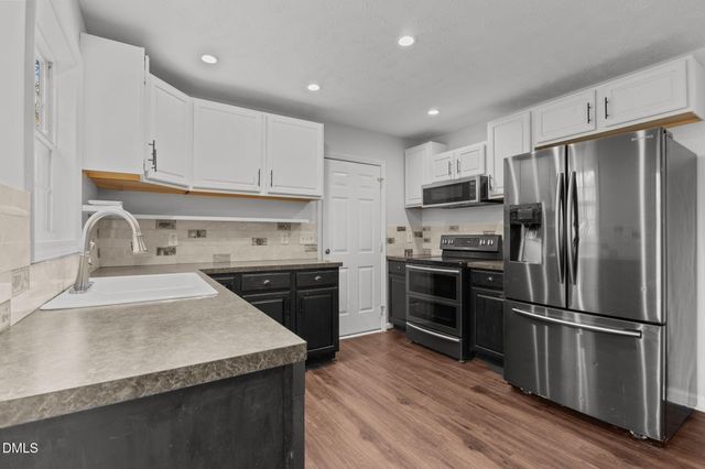 21 Mill Run, Sanford, NC 27332