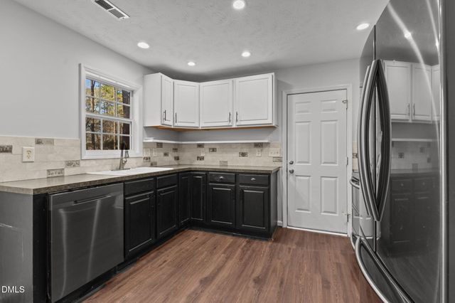 21 Mill Run, Sanford, NC 27332