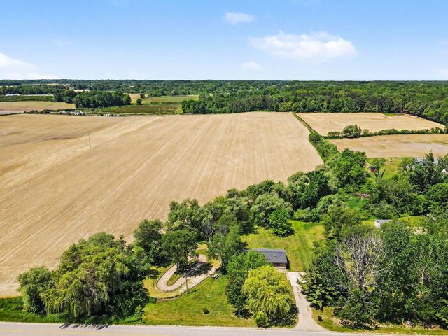 1226 66th Street, Fennville, MI 49408