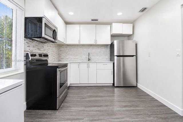 1631 NW 114th St, Miami, FL 33167